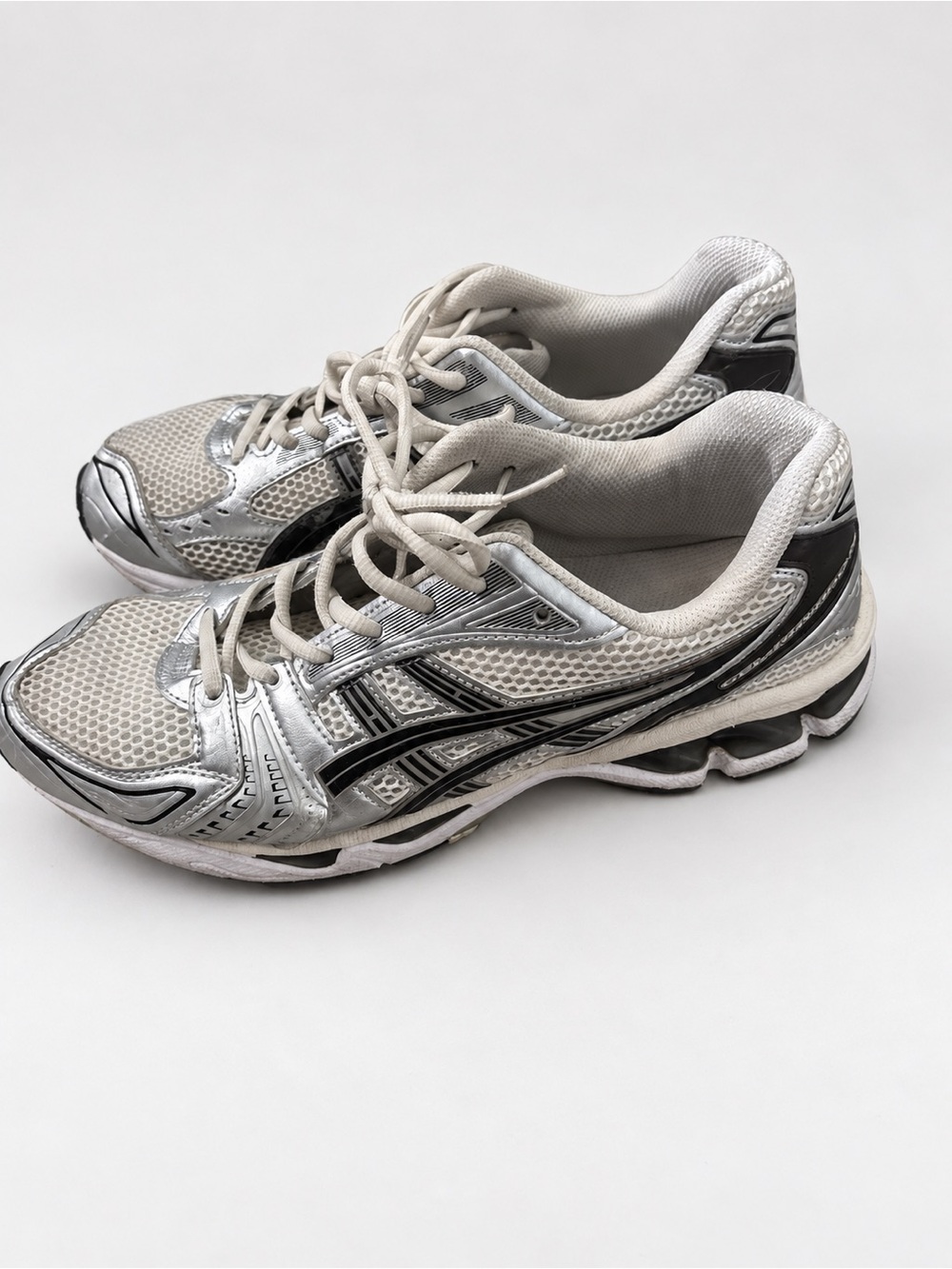 Asics Gel-Kayano 14 silver black sneakers 11.5 Discontinued color-way
